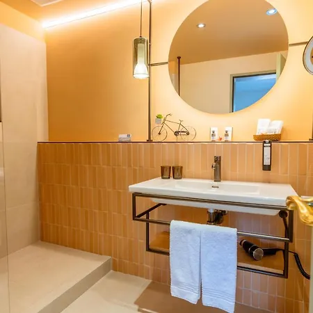 Boutique Sunstar Am Maggiore 4*